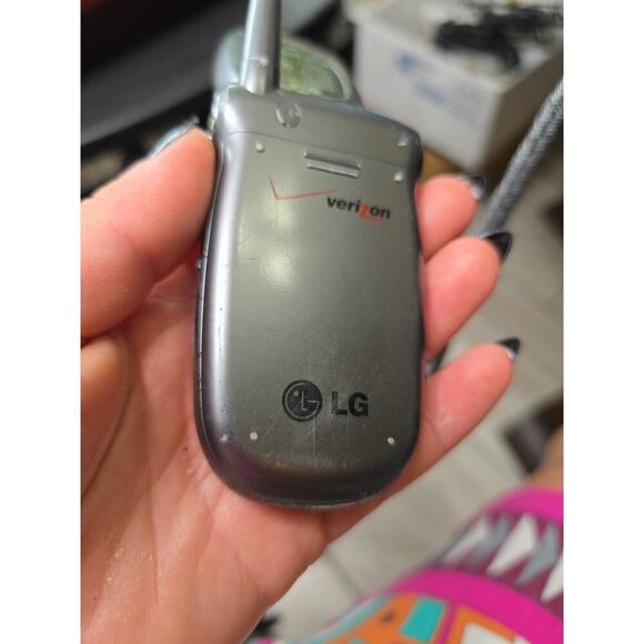 LG VX8300 Verizon Wireless Cell Flip Phone 28mb Camera Mint Condition Untested - Picture 13 of 16